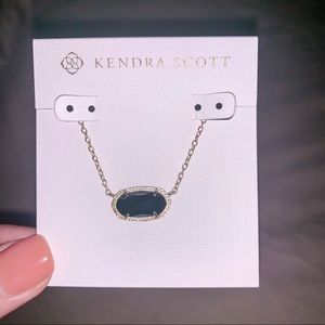 Elisa pendant necklace